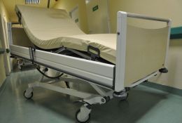 Nowoczesne łózka na Oddziale Medycyny Paliatywnej